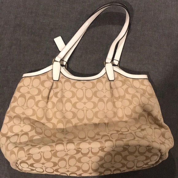 Women’s Coach handbag - Picture 2 of 7